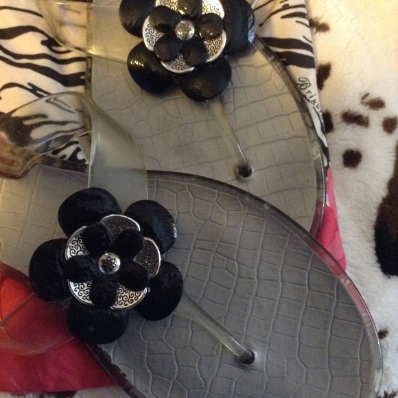 Shoes - Picture 2 of 3